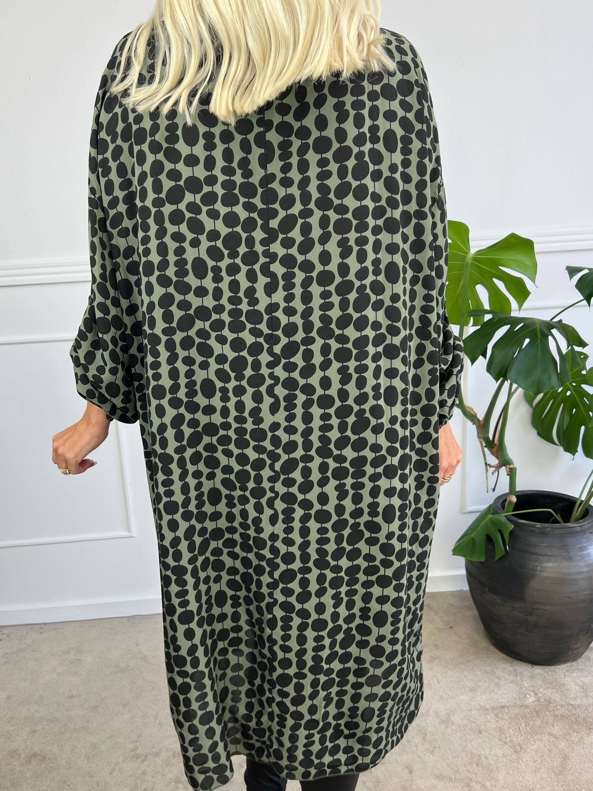 Dido - Sød let tunikakjole i viskose med prikker